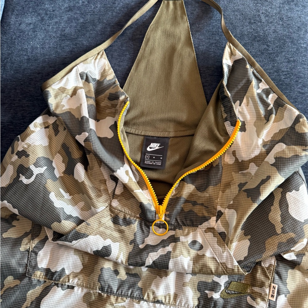 Nike Camouflage Dress with Yellow Accent - Picture 5 of 7